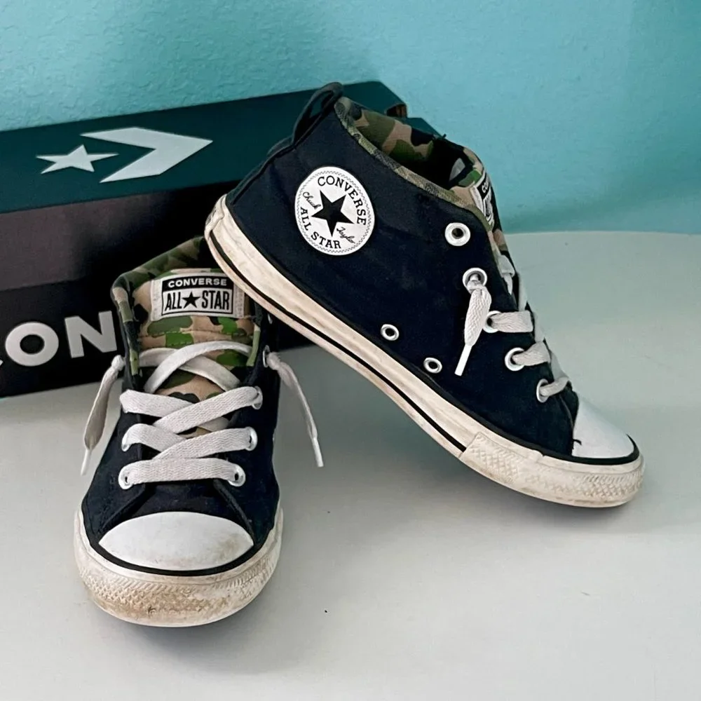 Converse Chuck Taylor All Star Street Mid Black Camo Kids Size 3Y
